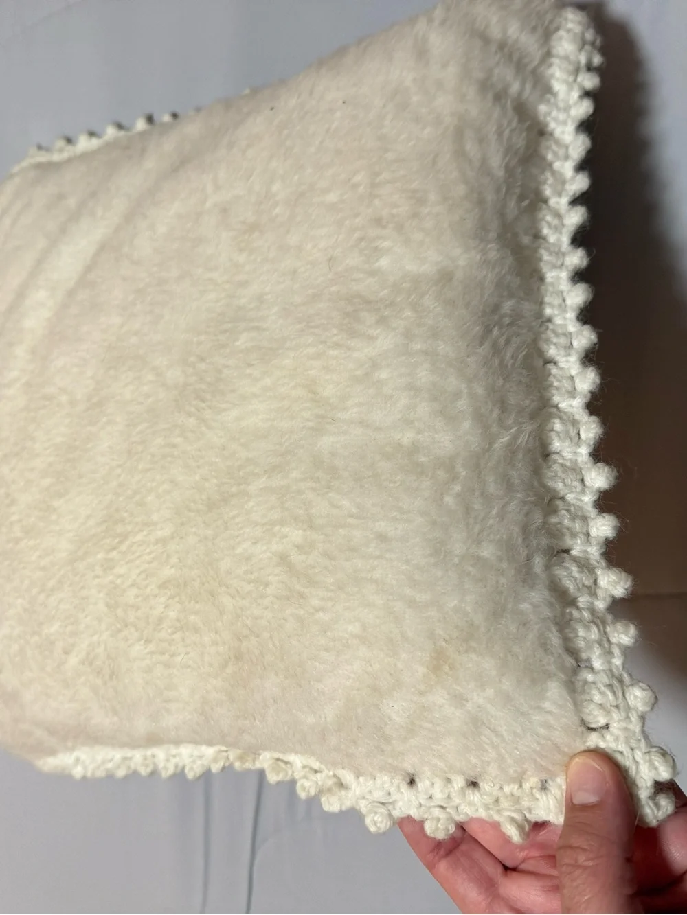 Hand Crocheted White Puffy Floral Granny Square Blanket 62 x 42.5” w Free Pillow